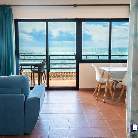 Front Sea View By Better Bookings *