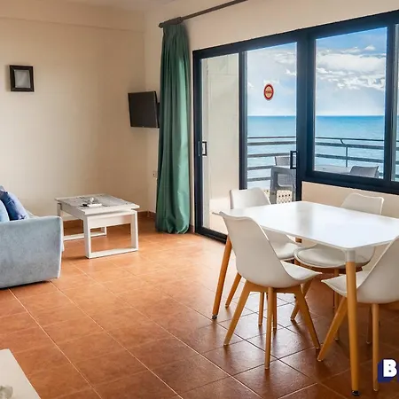 Apartment Front Sea View By Better Bookings