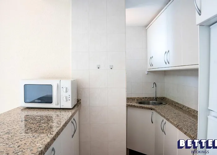 Front Sea View By Better Bookings *