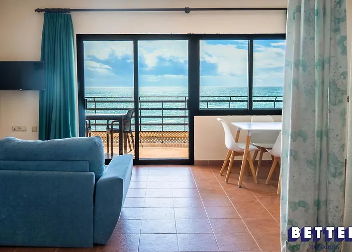 Front Sea View By Better Bookings *